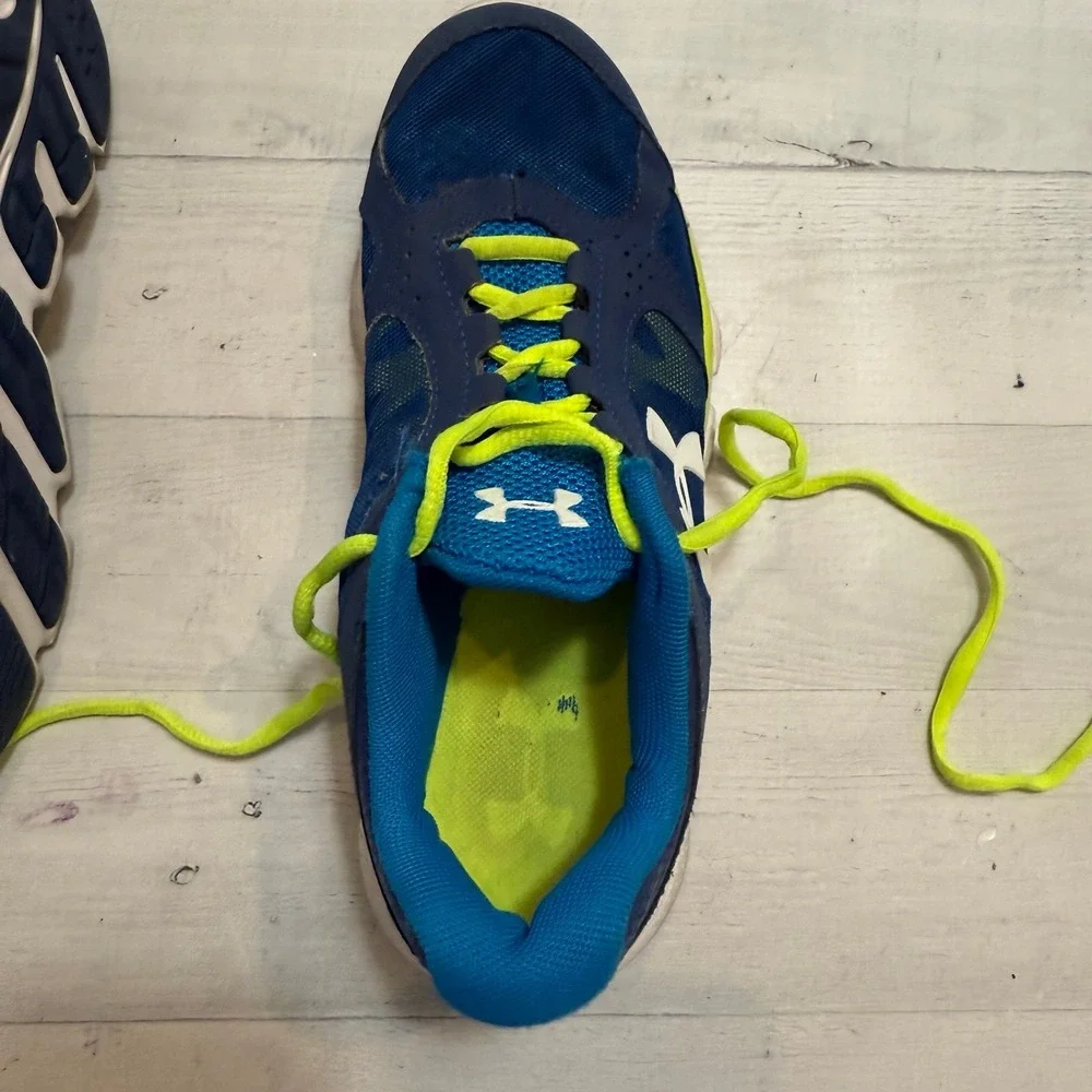 Under‎ armour kids blue yellow athletic running shoes big kids size 5